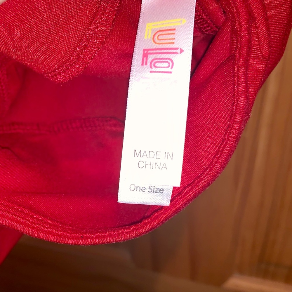 ❌SOLD❌ NWT OS LLR Solid Red Leggings - Picture 4 of 4